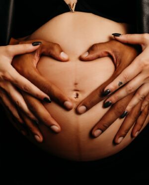 Raquel Lourenço Instagram - From daddy… to future mommy 🖤 

We tried our best to keep this private but then we said “f-ck it” and decided to share these news with the world! It was finally time to share our happiness with all of you. Still surreal, but we are definitely on cloud 9 and can’t wait to be parents to this KILLER GOAT baby 🖤

I love you @reeds.world