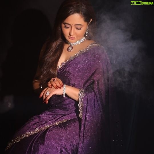 Rashami Desai - 363.4K Likes - Purple Butterfly 💜
.
.
Saree : @thekoskii
Jewellery : @rubans.in
Pr : @oakpinionpr
Managed by : @tdfbysnehachuri @sneha.churi
Camera : @mk_click2
Hmu : @makeoverbysejalthakkar @sejalcreation23
Studio : @fzyfuzionstudio
.
.
.
.
#immagical✨🧞♀️🦄 #rashamidesai #love #rashamians #whatmoreispossible #diva #rythemicrashami💃 #sareelove