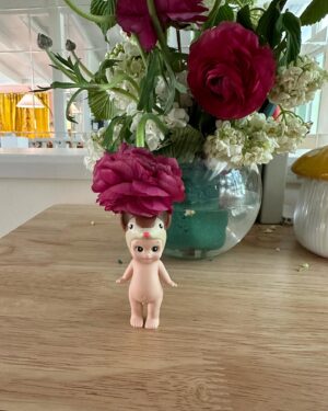Raveena Aurora Instagram - I just wanna say I feel personally attacked by “very demure very mindful very cutesy” cuz for some of u this is a trend but for some of us this is a way of life LMFAOOOOOO 😭😭😭😭😭😭😭😭😭😭😭😭😭😭🧸🧸🧸🧸🧸🧸 🩷🩷