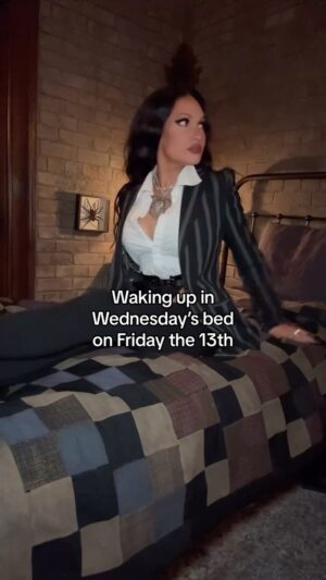 Rebecca Victoria Hardy Instagram - It’s gonna be a good day 🖤🦇🕸️ 
#fridaythe13th #wednesday #netflix #jennaortega #addamsfamily @wednesdaynetflix
