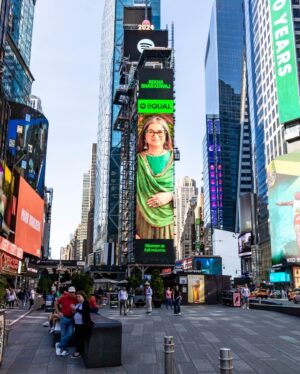 Rekha Bhardwaj Instagram - Hey @spotifyindia its Rekha Bhardwaj on TSQ New York for Equal 😅
Listen to my song Kitna Aasaan now on Equal Playlist ! 
Much love to the whole team ❤️

@artistefirst @bandbaaja @tulikamehrotra @aoneha @rjsindhulive @rohitsobti @grazicraziness @believemusicindia @shweta_warrier @varun_wave @junoversse @deepak.v.rawat @avvishadesai @samidhashinde_ @vanitaharihaaran @yashkrit.music
@nakulchughh @tushar_shudak @mixedbyhanish cinewinstongrapher @Chetna.raw @cherrydpeshartproduction @msbolakani
@priyankakhuman13 @apna_casting_vala @Luminarystudiosofficials
@jeriniv_07 @cine_mee

#newsong #dreambig #passionpursuit #inspiration #findinginspiration #celebratingdreams #shareyourstories #kitnaaasaanstories