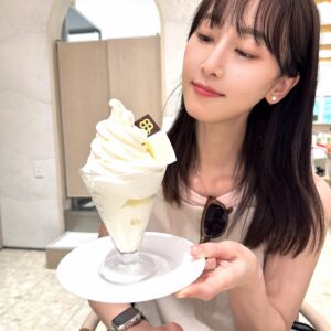 Rena Matsui Instagram - 🐮🩷