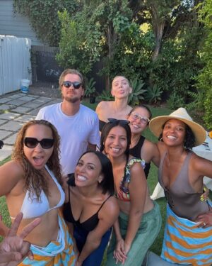 Renée Elise Goldsberry Instagram - Summer’s👏🏾Not👏🏾Over👏🏾 There’s 3 weekends left! Make more ☀️ memories this weekend! 🍉🌊💛 Here are a few moments from mine that didn’t make the grid… until now! 
#SummersNotOver #PhotoDump #GratefulVibes #summerfridays