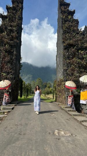 Renjini Kunju Instagram - Every woman should experience the magic of solo travel. Discover the beauty of exploring on your own terms. Don’t wait for anyone—work hard, make your own money, and go!

#SoloTravel #Empowerment #baliadventures