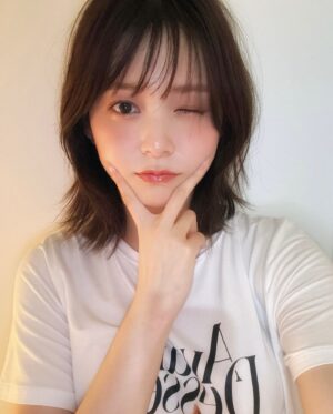 Rinka Kumada Instagram - やっと、髪切ったこと発表できた〜！！
カットして3週間くらい経ってたので、私の中では慣れてきていて、、、
自然と写真アップしそうに、、ドキドキした😳
いっぱい跳ねさせるヘアにしてもらった日♡