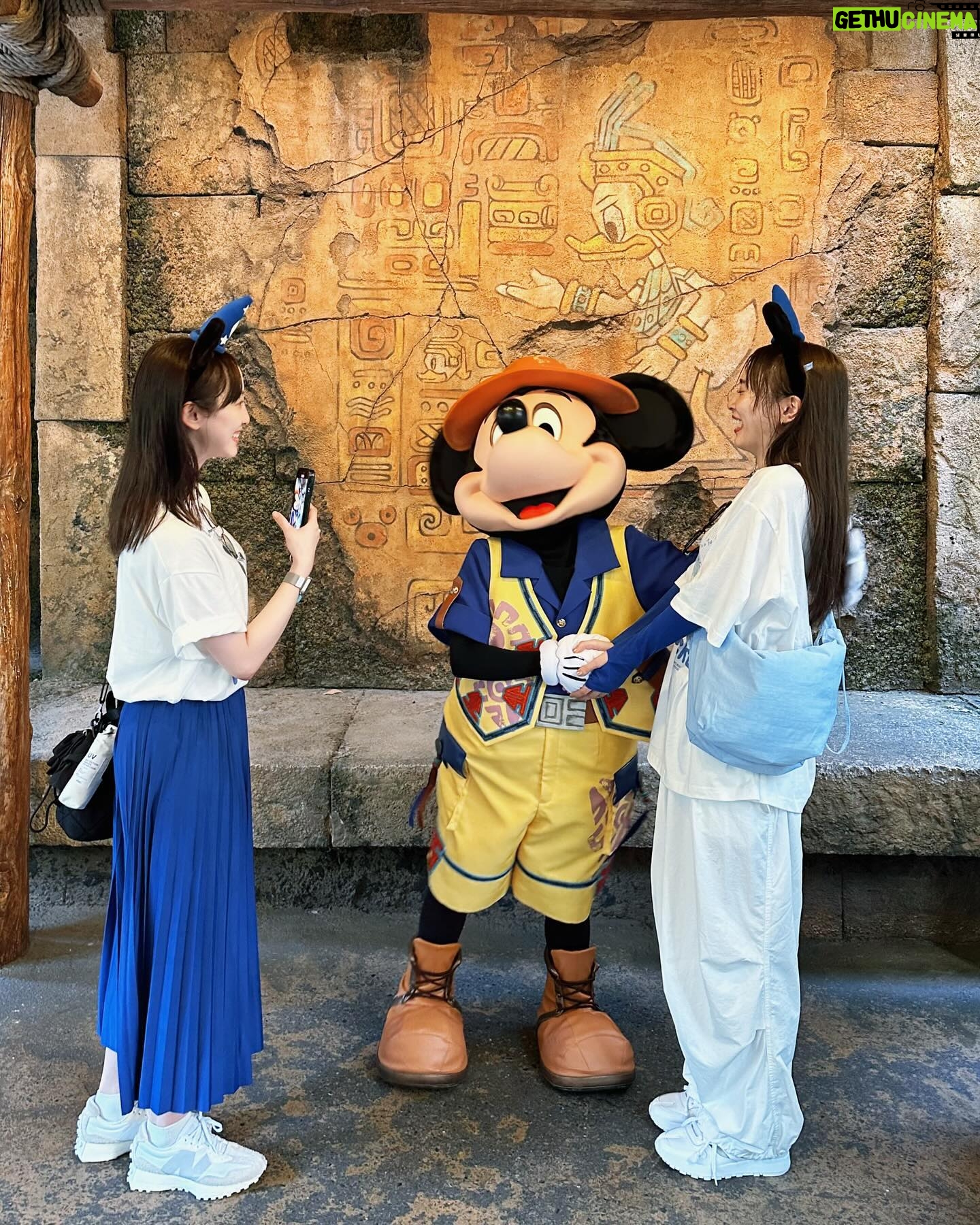Rio Uchida - 37.1K Likes - れなちんとミッキーと💙🤍💙
クランクアップして8月に行ってきたよ。
今夜はドラマ #嗤う淑女 8話の放送です😨😨😨
残り2話!
私たちの戦いはどうなるのでしょう…
お楽しみに🌀
#おそろコーデディズニー
#一緒に行くの4回目
#ドラマの外ロケよりも汗かいた