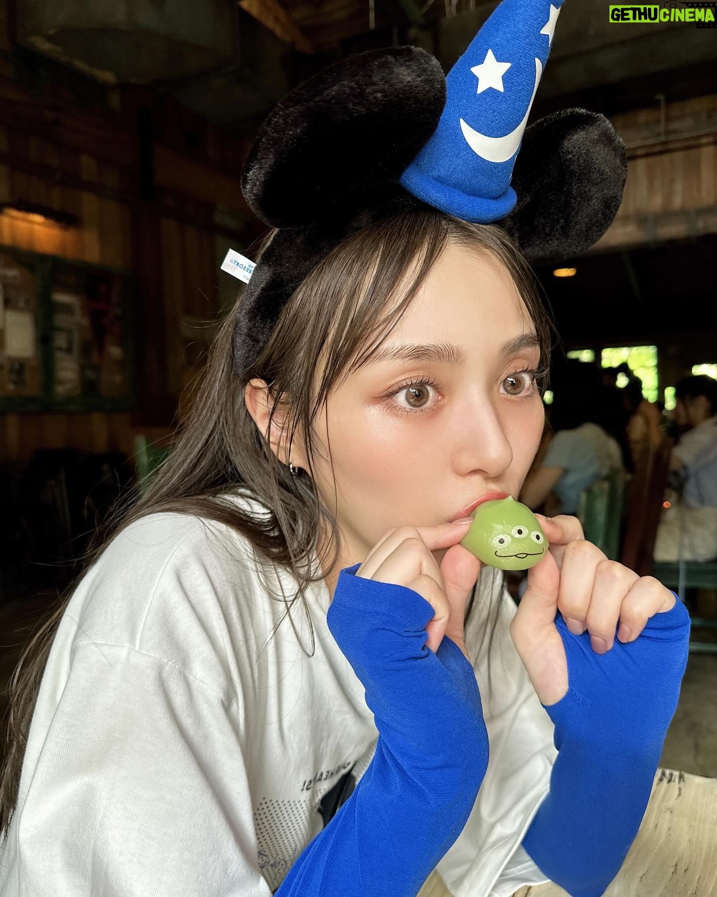 Rio Uchida - 52.4K Likes - あちあち🫠💙
8月の一番暑い時に行ったから汗だくだった🐬