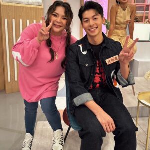 Riva Chang Instagram - 真的超開心超替我親愛的 ❤️
S姊還有派派以及永遠的老闆B2哥感到無比開心❤️
#小姐不熙娣 讓大家看到不同以往，其實獨挑大梁也hold得住，更看到一直在自我提升的S姊 @elephantdee 

也恭喜派派跟著對人很幸福，你的也一切越來越好越棒
，我願意考慮讓你等米苔目長大的事情了😂 @patrickliu0721 

另外更要恭喜我，一路看著我成長的老闆B2哥，謝謝你支持我做每件事，一日老闆終生老闆期待那天你帥氣上台一起領獎❤️ @b2_studio 

也辛苦公司每一位總為了 #小姊不熙娣 辛苦敲通告蕊故事，談置入的每一位同事們！ @ebcdeegirlstalk 

還有不熙娣所有固定班底們！！

真的滿滿的恭喜深深的祝福，真的好想看你們上台領獎❤️