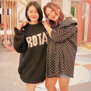 Riva Chang Instagram - 真的超開心超替我親愛的 ❤️
S姊還有派派以及永遠的老闆B2哥感到無比開心❤️
#小姐不熙娣 讓大家看到不同以往，其實獨挑大梁也hold得住，更看到一直在自我提升的S姊 @elephantdee 

也恭喜派派跟著對人很幸福，你的也一切越來越好越棒
，我願意考慮讓你等米苔目長大的事情了😂 @patrickliu0721 

另外更要恭喜我，一路看著我成長的老闆B2哥，謝謝你支持我做每件事，一日老闆終生老闆期待那天你帥氣上台一起領獎❤️ @b2_studio 

也辛苦公司每一位總為了 #小姊不熙娣 辛苦敲通告蕊故事，談置入的每一位同事們！ @ebcdeegirlstalk 

還有不熙娣所有固定班底們！！

真的滿滿的恭喜深深的祝福，真的好想看你們上台領獎❤️