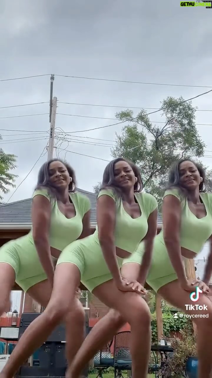 Royce Reed - 0.9K Likes - Doin a lil dance! Good Morning Instagram!!! Don’t be rude say it back! Hope you all have a productive and nice day… except my opps… I wish all hell 😬🫠🤣🤷🏽♀️😎 #explore #trending #dancereels #roycereed
