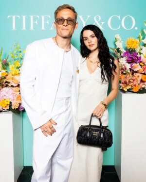 Ruby O. Fee Instagram - Was für ein fantastischer Abend! 
Zusammen mit @tiffanyandco durften wir im @kranzlerx.berlin in Berlin das Tiffany Icons Dinner ausrichten. Danke. Danke. Danke. 

Danke an alle, die mit uns das unendliche Potenzial der Liebe gefeiert & gelacht haben. Ihr habt den Abend zu etwas ganz Besonderem gemacht.

Danke an alle, die mitgeholfen haben. Ihr habt den Abend mit eurer unermüdlichen Aufmerksamkeit und eurem Lächeln zu einem Fest für alle Gäste werden lassen.

Last but not least: Danke an Tiffany & Co. Wir sind stolz, an eurer Seite strahlen zu dürfen.

----------
What a fantastic evening! 
Together with Tiffany & Co we had the pleasure of hosting the Tiffany Icons Dinner at Kranzler Eck in Berlin. Thank you so much. Thank you. Thank you. 

Thank you to everyone who celebrated & laughed with us about the infinite potential of love. You made the evening something very special.

Thank you to everyone who helped. You made the evening a celebration for all the guests with your tireless attention and smiles.

Last but not least: Thank you to Tiffany & Co. We are proud to be able to shine alongside you.

📸 @clemensporikys