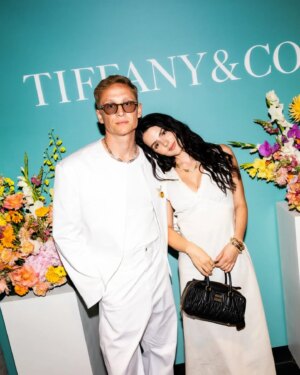 Ruby O. Fee Instagram - Was für ein fantastischer Abend! 
Zusammen mit @tiffanyandco durften wir im @kranzlerx.berlin in Berlin das Tiffany Icons Dinner ausrichten. Danke. Danke. Danke. 

Danke an alle, die mit uns das unendliche Potenzial der Liebe gefeiert & gelacht haben. Ihr habt den Abend zu etwas ganz Besonderem gemacht.

Danke an alle, die mitgeholfen haben. Ihr habt den Abend mit eurer unermüdlichen Aufmerksamkeit und eurem Lächeln zu einem Fest für alle Gäste werden lassen.

Last but not least: Danke an Tiffany & Co. Wir sind stolz, an eurer Seite strahlen zu dürfen.

----------
What a fantastic evening! 
Together with Tiffany & Co we had the pleasure of hosting the Tiffany Icons Dinner at Kranzler Eck in Berlin. Thank you so much. Thank you. Thank you. 

Thank you to everyone who celebrated & laughed with us about the infinite potential of love. You made the evening something very special.

Thank you to everyone who helped. You made the evening a celebration for all the guests with your tireless attention and smiles.

Last but not least: Thank you to Tiffany & Co. We are proud to be able to shine alongside you.

📸 @clemensporikys