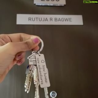Rutuja Bagwe - 13.8K Likes - स्वतः सजवलेलं, स्वतःचं घर 🤍🏠
Happy “Home” anniversary ❣️
@elements_5_design_studio Thanks for Turning
my vision into reality ❤️
Nameplate @bonheurgifts 💕