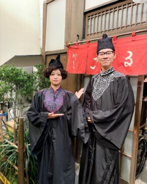Ryoko Kobayashi Instagram - .
知らず知らず大人になった私たち🐅🪽
俺たちの轟。久保田先輩。

📢
本日8月24日(土)23時〜は、
オシドラサタデー「青島くんはいじわる🐈‍⬛」
時代を超えてお世話になっております。

#虎に翼 
@asadora_ak_nhk 

#青島くんはいじわる 
@oshidora_ex