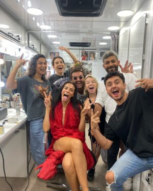 Saadet Işıl Aksoy Instagram - İlk anından son anına kadar hep özel olacak benim için.. Şahmaran, Lilith, bu harika ekip, yönetmenlerimiz, canım rol arkadaşlarım, Adana.. ❤️ #sahmaran @netflixturkiye