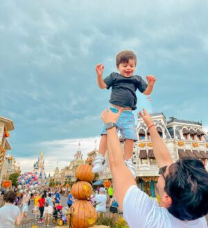 Sabrina Seara Instagram - Family time ❤️ #magickingdom
