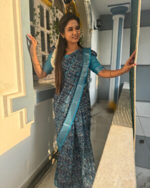 Sai Gayatri Instagram - 🙏🏻❤️
.
Thanks a bunch to my salwar & saree sponsor @srisai_collestions9 and salwar & Blouse Desinger @tanu_designer_studio for making Anu look stunning on screen fr the past one year🙏🏻 and to all my fan family members ,Thank u so much fr the love and supports to Anu❤️😇
