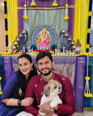 Sai Lokur Instagram - Ganpati Bappa Moryaa 🙏😅

#ganpatibappamorya