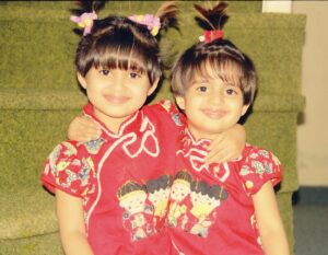 Sajal Ali Instagram - Growing older, but these moments will forever feel like yesterday! 😭❤️ #goldenyears 
@sabooraly 👼