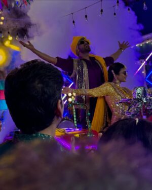 Samridhi Shukla Instagram - Salaam-e- ishq ❤️
Sat Sri Akal ji sarya nu 🙏🏻
#abhimaan #yehrishtakyakehlatahai #abhimaankasangeet @directorskutproduction @starplus @rajan.shahi.543