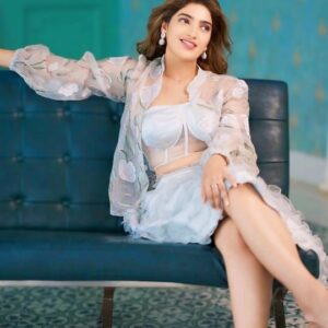 Sana Raees Khan Instagram - ✨✨✨✨✨

Outfit: @the.indian.karigar 
Jewellery: @shhimmerz_jewellery 
Location: @setsinthecity.in 
Styled By: @v4ustyling 

#sana #sanaraeeskhan #srk #srklegal #fashion