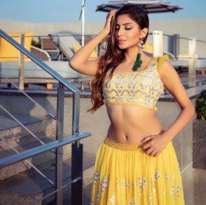 Sana Sultan Instagram - Calm, Focused & Definitely Unstoppable with that Nazakat ofcourse🔥🔥