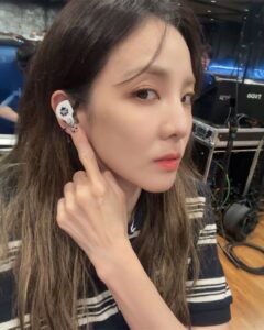 Actress Sandara Park HD Photos and Wallpapers December 2024