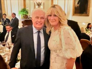 Sandra Lee Instagram - “BIG NEWS!! I HAVE BEEN APPOINTED the newest member of the White House Historical Association’s Board Council (started by Jacqueline Kennedy)! IT WAS SO FUN TO BE AT The White House for the grand opening dinner of “The People’s House: A White House Experience,” which is a cutting-edge educational interactive experience - it’s like being at the White House and some ways better because you experience recreated moments in history. The incredible 3D and Digital mini-museum type experience brings to life the stories of the Executive Mansion, the people who lived in it and the people who have dedicated their careers to it. You can even see all the holiday magic recreated and some of the most meaningful meeting throughout history. Of course, I was also most enchanted by the fabrics, furniture (mostly French Empire) and flowers (The Scottish Rose Carved nearly everywhere and on everything)-DIVINE. Antique Roses adorned the tables of the lavish seated dinner hosted by President Joe Biden and Dr. Jill Biden and was attended by esteemed members of the White House Historical Society as well as Martin Sheen (the experiences orator and most wonderfully sweet man), President LBJs daughter Luci Johnson (what a necklace she wore), President Fords daughter Susan Ford Bales (who shared moments from her childhood on our private tour together as “SHE GREW UP THERE”!-the stories, the parties, the hidden wall that remains in the White House from the fire in 1814, Wow). What a moment. What an honor. So Special Most Grateful, 
Sending Love to you always, 
Sandra Lee -AKA Aunt Sandy