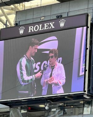 Sandra Lee Instagram - Sending love from the US Open- the food, champagne, Sun and my Sweet Ben! TENNIS TENNIS TENNIS-What could be better OHHH THAT WOULD BE BILLIE JEAN!!! Love it all!! Even bought my Niece something fab for Xmas—she loves tennis! Happy Sunday! Need some Blue Ribbon Desserts Now! Xosl AKA Aunt Sandy claus