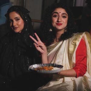 Sanjeeta Bhattacharya Instagram - First of many BTS dumps from the music video shoot for Main Character Energy with my girlies 🎀 Serving looks and biryaniii

Sooo many surprises to give but you’ll just have to wait HEEHEE. 

#MainCharacterEnergy out on 7th September 🪩🚨