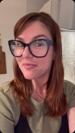 Sara Rue Instagram - Sara's super sauce!  Get yourself a full sheet pan's worth of cherry tomatoes (extra points for growing them yourself 😜) and then throw on a few garlic cloves. Spray it all with some organic avocado oil or toss it in olive oil - Whatever oil floats your boat. Put it in the oven at 395 for 35 to 45 minutes. While youre cooking that up sauté yourself an entire onion (chopped) with some garlic and olive oil thyme pepper flakes salt pepper -  whatever else makes you happy. Then once the onions cooked pretty well add a big chopped up squash and a couple of large handfuls of finely chapped kale (You dont taste it! Just put it in there!!) - then once tomatoes are finished roasting, throw it all together in your big old sauté pan - if you're cooler than me and have an immersion blender, I would recommend blending part of it up, but you can also just smoosh it with a big wooden spoon. I recommend making lentil pasta to eat with this because it adds a lot of protein to your meal and if you're like me and have a sensitive tummy and gluten bothers you then you won't feel bad later! (You're welcome!) Then just toss it all together! If you wanna add some fresh basil on top I would say go for it and enjoy your life.
