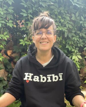 Sarah Kuttner Instagram - 5 Faces of Habibi. ❤️❤️❤️❤️❤️ Wer ist euer Habibi und warum? Shoot!
-
(Pulli by @oakling_softwear)