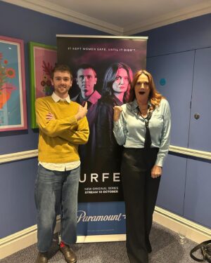Sarah Parish Instagram - Press day for #Curfew @paramountplusuk 
This one is gonna start a few arguments!
@mitchellroberts0n @mandipgill_ @alexandraburke @lucybenjaminofficial @bella_freud 
Styled by @abigailrosewhite  Hair by @lachlan_hair  Makeup by @andrianimakeup