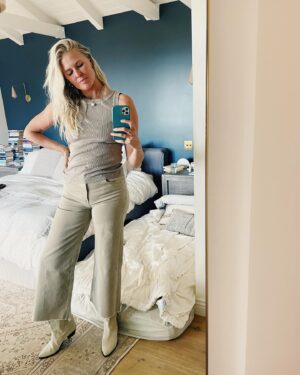 Sarah Wright Instagram - First days of school last days of summer… 🥰🥰🥰