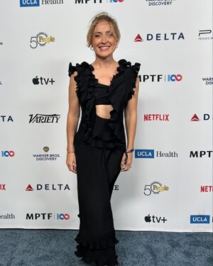 Sasha Alexander Instagram - Always a good time @mptf #eveningbefore and I got to dance with Baby Reindeer #jessicagunning congrats to all the @televisionacad #emmy nominees beautiful work this year!! 🙌
