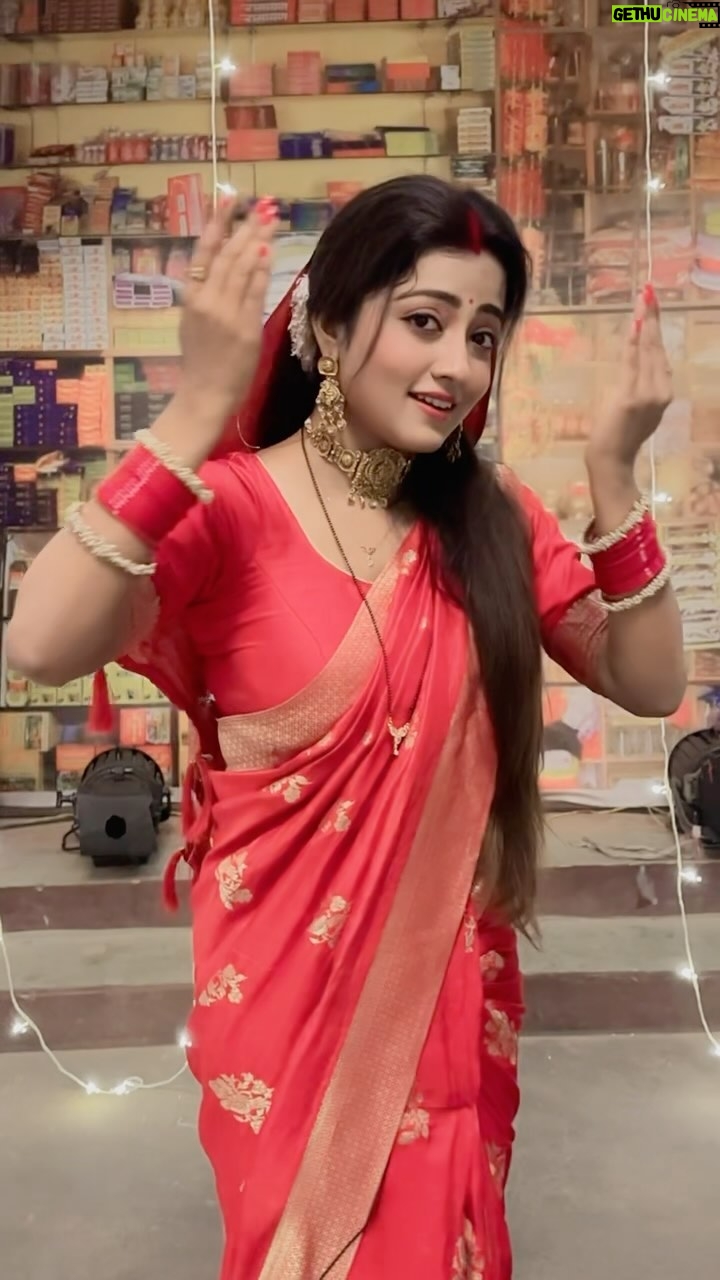 Sasmita Piyali Sahoo - 32.7K Likes - Hum tumko chura lenge❤️..
#reels #reelsvideo #reelitfeelit #reelsinstagram #hindisong #bhumi #badabohu #tarang #instagram #sasmitapiyalisahoo