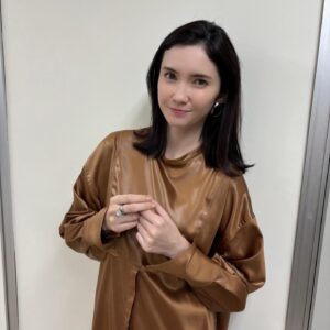 Saya Ichikawa Instagram - 麺鉄、新作！熊本と鹿児島で麺を食べまくりました。三角線、肥薩おれんじ鉄道、鹿児島本線、指宿枕崎線、にて
お時間許す方是非。
⁡
@jwavetimeandtide のゲストはuka代表取締役CEO 渡邉弘幸さん、NHKfm かけクラのテーマは夜xクラシック！
月曜日は稲垣吾郎さんのTokyoFM THE TRADにも出演します。
三連休でお暇な方。ぜひ。
⁡
BS TBS「麺鉄 ～メン食い鉄道　絶景の旅～」
真夏の九州へん
9/14 19:00〜20:54
⁡
J-WAVE 「Orient Star TIME AND TIDE」
毎週土曜　２１時〜
@jwavetimeandtide 
聴き逃しはPodcast版やRadikoにて
⁡
NHKfm 「x（かける）クラシック」
毎週日曜　１４：００〜１５：５０
毎週金曜　7:25〜
聴き逃しは らじるらじるにて
⁡
⁡
#麺鉄 の衣装は
#インナートップス @room306contemporary
#ボトムス @manon_official 
@susu_press
#ピアス @northworksfolk @utspr
#バッグ @rohseoul_jp @upspr
#シューズ @shaka_footwear
⁡
先日放送された NHKニュースーンの衣装は
#シャツ @rumblered_official @susu_press
#レーススカート @81branca @upspr
#ピアス @northworksfolk @utspr
#リング @somnium_22 @susu_press
⁡
でした！