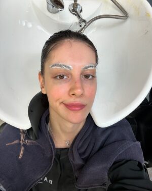 Selin Türkmen Instagram - dump değil de birkaç farkli zamanda ben