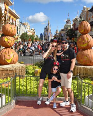 Shanik Aspe Instagram - Vacaciones 2024 familia Odiardi Aspe ❤️ de esas que se quedarán para siempre en los recuerdos 💫✨ #disney #disneyworld