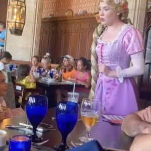 Shanik Aspe Instagram - Vacaciones 2024 familia Odiardi Aspe ❤️ de esas que se quedarán para siempre en los recuerdos 💫✨ #disney #disneyworld