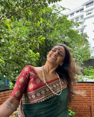 Shanti Priya Instagram - **”When a person is devoted to something, they find joy in it.” – Bhagavad Gita**

Happy Janmashtami 🪈

📸:- @khushithapa.20 

{shanthipriya,shanthi Priya dancer,actor,Janmashtami,Krishna,Radha,universal}