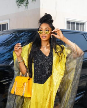 Sharon Ooja Instagram - God is within her, She cannot fail, Thank You Jesus for your kindness to my family 🙏❤️ Mrs Nwoke😍odogwu silencers wife😍church service was soooo good ❤️ 

Bou Bou @tojufoyeh 
Jewelry @bozdiamonds 
Hair @cmhairbyhillsabuja
Photography @bangraphy