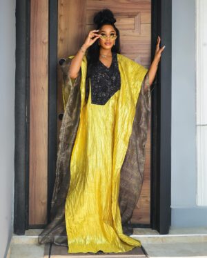Sharon Ooja Instagram - God is within her, She cannot fail, Thank You Jesus for your kindness to my family 🙏❤️ Mrs Nwoke😍odogwu silencers wife😍church service was soooo good ❤️ 

Bou Bou @tojufoyeh 
Jewelry @bozdiamonds 
Hair @cmhairbyhillsabuja
Photography @bangraphy