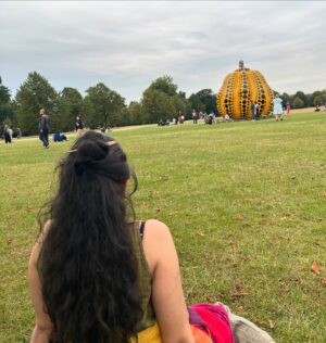 Sheeba Chaddha Instagram - #kensingtongardens 
#kusama 
💜