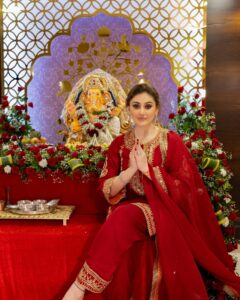 Actress Shefali Jariwala HD Photos and Wallpapers December 2024
