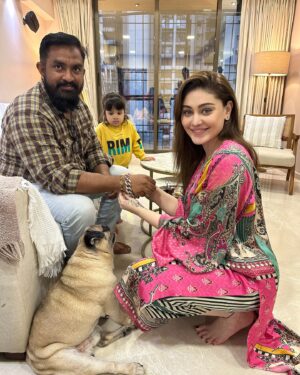 Shefali Jariwala Instagram - Together, we can conquer the world. 
Happy Raksha Bandhan !
❤️🧿
@hindustanibhaukingsarkar I met him in Bigg boss and the connection was instant. I always wished to god for years to give me a brother and thanks to BB bhau came to my life. He is my father figure. Always protecting me , giving me the right advice. He always watches my back and loves me more than my blood brother would ever do.
Always being there for me even if I fuck up❤️I do fuck up a lot and don’t need to worry as long as Bhau is there. He is genuinely god sent to me.

@farukh.shaikh he is my business manager and my right hand man. I trust him completely with everything. In fact he knows my business and my finances more than me. He handles all my work and I can trust him blindly.He is my confidant, my one man army , my bodyguard , my shadow for 20 years now.I do not go anywhere without him . 

@momin_majid_1234 he is my assistant manager. He understands my mood better than me. Anything I need or want he makes it happen. He is my whole entourage, I don’t need anyone else.
He Never leaves me alone ever. 
From my meals to medicine, he handles it all.
He packs my bag more and knows what I need more than me.
He is with me for 15 years now. 

@rambabu.babu.9659 He is my house manager. Being a working woman I hardly get time as a homemaker. He is my home maker. I don’t need to worry about anything, as long as Ram is there. From bills to ration to menus for party’s we host , he handles everything for me. I travel a lot and he takes care of my parents home as well. He is my backbone.
He is with me for 6 years now.

@simba_mommys_boy He is my Jaan.he is my heart , my child and mere jayedad ka waris . He chose me to be his mommy 13 years ago!
He fulfils my need to be a mother. He is my child .

Sometimes , blood relatives don’t mean as much as relations you build in the journey of life mean.
I am eternally thankful to these men who I proudly call my brothers . Who do and mean more to me than blood brothers would.
I am such a lucky girl to have such men in my life ❤️
.
.
.
#rakhshabandhan #festival #joy #celebration #love #instagood