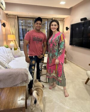 Shefali Jariwala Instagram - Together, we can conquer the world. 
Happy Raksha Bandhan !
❤️🧿
@hindustanibhaukingsarkar I met him in Bigg boss and the connection was instant. I always wished to god for years to give me a brother and thanks to BB bhau came to my life. He is my father figure. Always protecting me , giving me the right advice. He always watches my back and loves me more than my blood brother would ever do.
Always being there for me even if I fuck up❤️I do fuck up a lot and don’t need to worry as long as Bhau is there. He is genuinely god sent to me.

@farukh.shaikh he is my business manager and my right hand man. I trust him completely with everything. In fact he knows my business and my finances more than me. He handles all my work and I can trust him blindly.He is my confidant, my one man army , my bodyguard , my shadow for 20 years now.I do not go anywhere without him . 

@momin_majid_1234 he is my assistant manager. He understands my mood better than me. Anything I need or want he makes it happen. He is my whole entourage, I don’t need anyone else.
He Never leaves me alone ever. 
From my meals to medicine, he handles it all.
He packs my bag more and knows what I need more than me.
He is with me for 15 years now. 

@rambabu.babu.9659 He is my house manager. Being a working woman I hardly get time as a homemaker. He is my home maker. I don’t need to worry about anything, as long as Ram is there. From bills to ration to menus for party’s we host , he handles everything for me. I travel a lot and he takes care of my parents home as well. He is my backbone.
He is with me for 6 years now.

@simba_mommys_boy He is my Jaan.he is my heart , my child and mere jayedad ka waris . He chose me to be his mommy 13 years ago!
He fulfils my need to be a mother. He is my child .

Sometimes , blood relatives don’t mean as much as relations you build in the journey of life mean.
I am eternally thankful to these men who I proudly call my brothers . Who do and mean more to me than blood brothers would.
I am such a lucky girl to have such men in my life ❤️
.
.
.
#rakhshabandhan #festival #joy #celebration #love #instagood