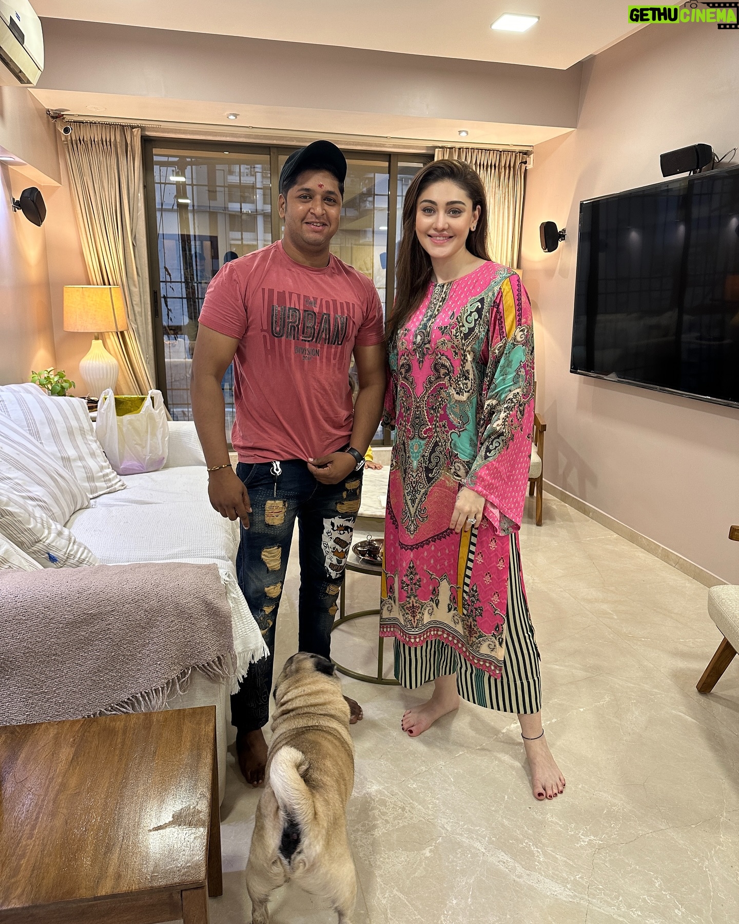 Shefali Jariwala - 1.1 Million Likes - Together, we can conquer the world.
Happy Raksha Bandhan !
ā¤ļøš§æ
@hindustanibhaukingsarkar I met him in Bigg boss and the connection was instant. I always wished to god for years to give me a brother and thanks to BB bhau came to my life. He is my father figure. Always protecting me , giving me the right advice. He always watches my back and loves me more than my blood brother would ever do.
Always being there for me even if I fuck upā¤ļøI do fuck up a lot and donāt need to worry as long as Bhau is there. He is genuinely god sent to me.
@farukh.shaikh he is my business manager and my right hand man. I trust him completely with everything. In fact he knows my business and my finances more than me. He handles all my work and I can trust him blindly.He is my confidant, my one man army , my bodyguard , my shadow for 20 years now.I do not go anywhere without him .
@momin_majid_1234 he is my assistant manager. He understands my mood better than me. Anything I need or want he makes it happen. He is my whole entourage, I donāt need anyone else.
He Never leaves me alone ever.
From my meals to medicine, he handles it all.
He packs my bag more and knows what I need more than me.
He is with me for 15 years now.
@rambabu.babu.9659 He is my house manager. Being a working woman I hardly get time as a homemaker. He is my home maker. I donāt need to worry about anything, as long as Ram is there. From bills to ration to menus for partyās we host , he handles everything for me. I travel a lot and he takes care of my parents home as well. He is my backbone.
He is with me for 6 years now.
@simba_mommys_boy He is my Jaan.he is my heart , my child and mere jayedad ka waris . He chose me to be his mommy 13 years ago!
He fulfils my need to be a mother. He is my child .
Sometimes , blood relatives donāt mean as much as relations you build in the journey of life mean.
I am eternally thankful to these men who I proudly call my brothers . Who do and mean more to me than blood brothers would.
I am such a lucky girl to have such men in my life ā¤ļø
.
.
.
#rakhshabandhan #festival #joy #celebration #love #instagood