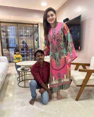 Shefali Jariwala Instagram - Together, we can conquer the world. 
Happy Raksha Bandhan !
❤️🧿
@hindustanibhaukingsarkar I met him in Bigg boss and the connection was instant. I always wished to god for years to give me a brother and thanks to BB bhau came to my life. He is my father figure. Always protecting me , giving me the right advice. He always watches my back and loves me more than my blood brother would ever do.
Always being there for me even if I fuck up❤️I do fuck up a lot and don’t need to worry as long as Bhau is there. He is genuinely god sent to me.

@farukh.shaikh he is my business manager and my right hand man. I trust him completely with everything. In fact he knows my business and my finances more than me. He handles all my work and I can trust him blindly.He is my confidant, my one man army , my bodyguard , my shadow for 20 years now.I do not go anywhere without him . 

@momin_majid_1234 he is my assistant manager. He understands my mood better than me. Anything I need or want he makes it happen. He is my whole entourage, I don’t need anyone else.
He Never leaves me alone ever. 
From my meals to medicine, he handles it all.
He packs my bag more and knows what I need more than me.
He is with me for 15 years now. 

@rambabu.babu.9659 He is my house manager. Being a working woman I hardly get time as a homemaker. He is my home maker. I don’t need to worry about anything, as long as Ram is there. From bills to ration to menus for party’s we host , he handles everything for me. I travel a lot and he takes care of my parents home as well. He is my backbone.
He is with me for 6 years now.

@simba_mommys_boy He is my Jaan.he is my heart , my child and mere jayedad ka waris . He chose me to be his mommy 13 years ago!
He fulfils my need to be a mother. He is my child .

Sometimes , blood relatives don’t mean as much as relations you build in the journey of life mean.
I am eternally thankful to these men who I proudly call my brothers . Who do and mean more to me than blood brothers would.
I am such a lucky girl to have such men in my life ❤️
.
.
.
#rakhshabandhan #festival #joy #celebration #love #instagood
