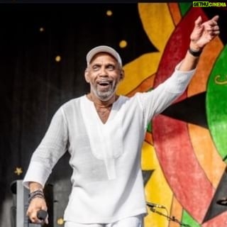 Sheila E. - 6.1K Likes - My beautiful friend, u have created a lane musically nowhere else has created. To bring joy, sunshine, and All people together because of who you are as a person, and the love you shared through your music, we thank you for giving of yourself for so many years and the playlist of my life.
You fought a good fight, my friend! You will truly be missed, and I am grateful for the time you have given me and my family.
May you rest and gods musical house for eternity 🙏🏽💕🙏🏽 praying for the family 🙌🏽